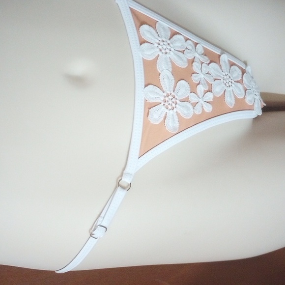 Floral Applics High Cut Bikini Swim Set - Picture 6 of 9